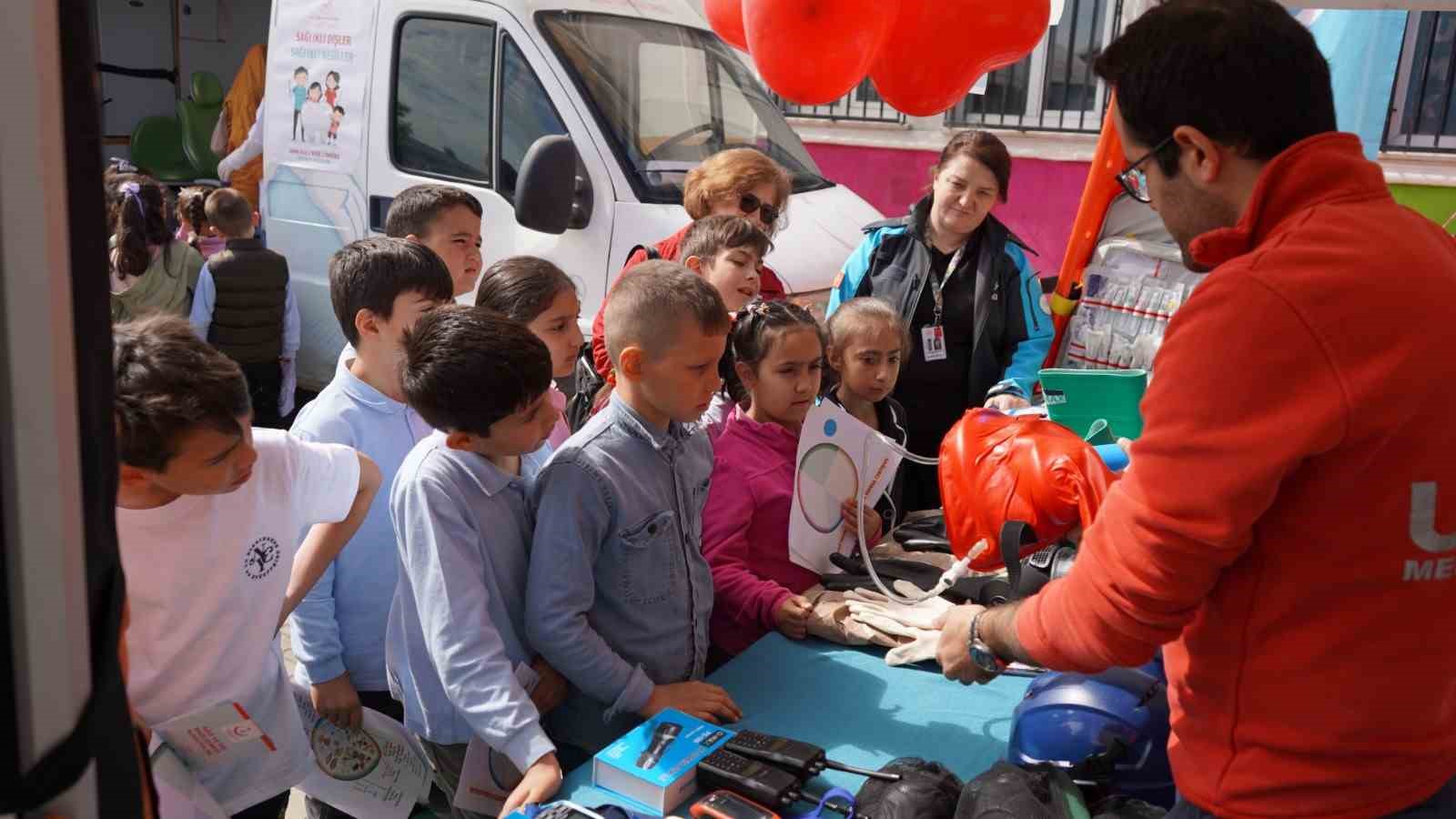 Sağlıklı Gelecek Programı Öğrencilere Sağlık Bilinci Kazandırdı