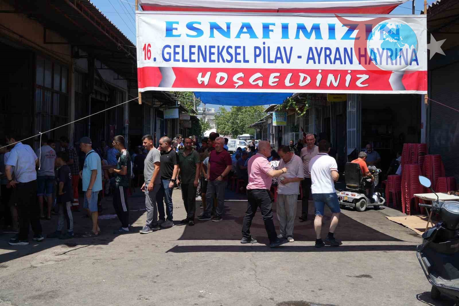 Edremit'te 16. Geleneksel Hayır Yemeği: Birlik ve Beraberliğin Simgesi