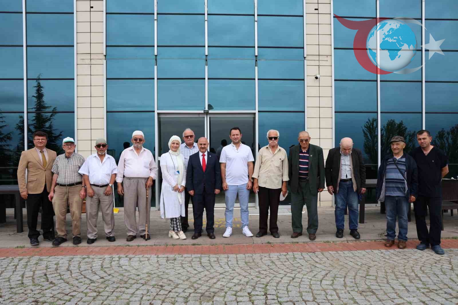 Düzce Üniversitesi'nde Huzurevi Sakinlerine Doğayla İç İçe Anlamlı Bir Gün