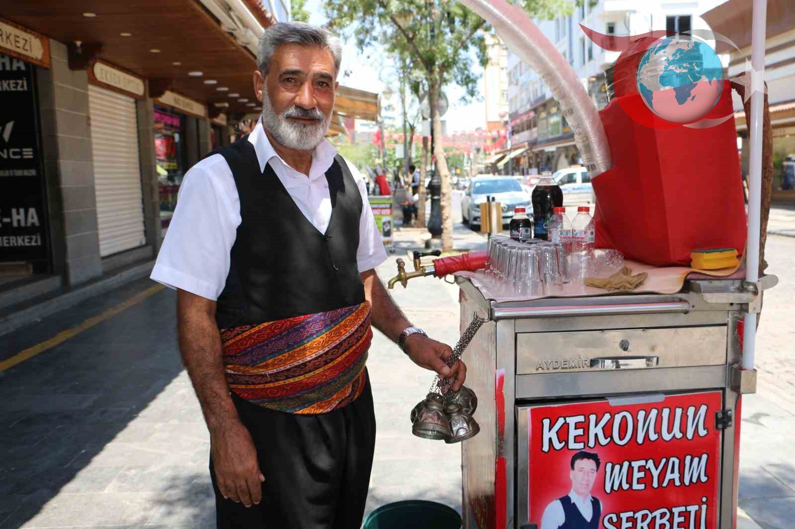 Diyarbakır'ın Kavurucu Sıcaklarına Karşı Geleneksel Serinletici: Meyan Kökü Şerbeti