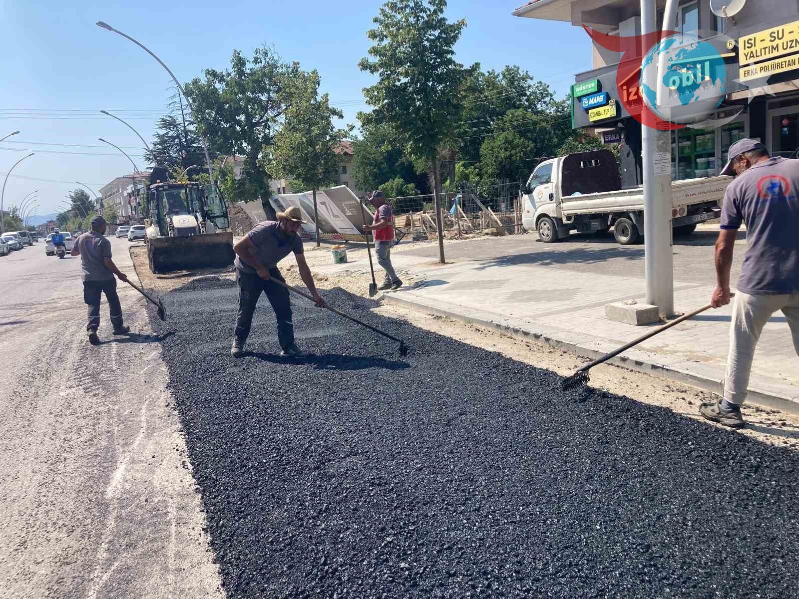 Düzce Belediyesi'nden Hafta Sonu Mesaisi: Şehre Estetik Dokunuşlar