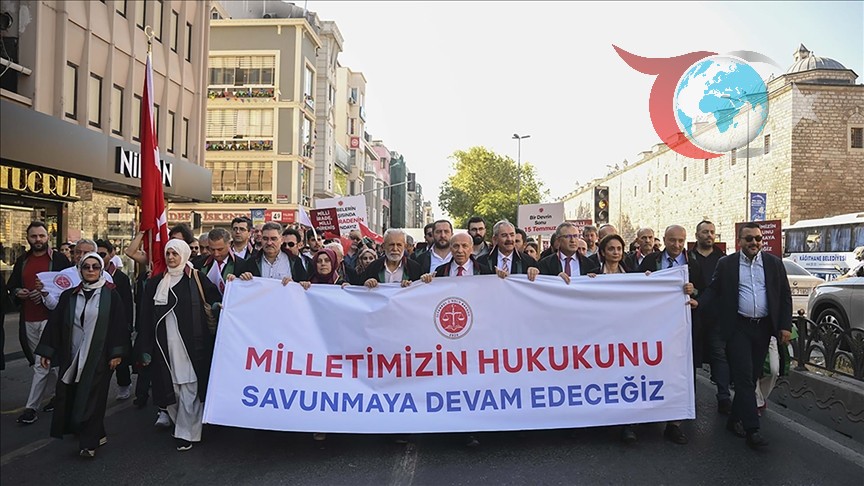 Avukatlar 15 Temmuz'un Yıldönümünde Demokrasiye Sahip Çıktı
