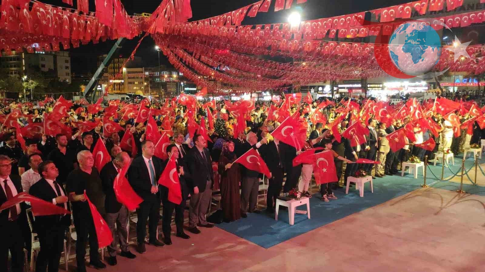 Şanlıurfa'da 15 Temmuz Anması: Binlerce Kişi Meydanlarda Buluştu