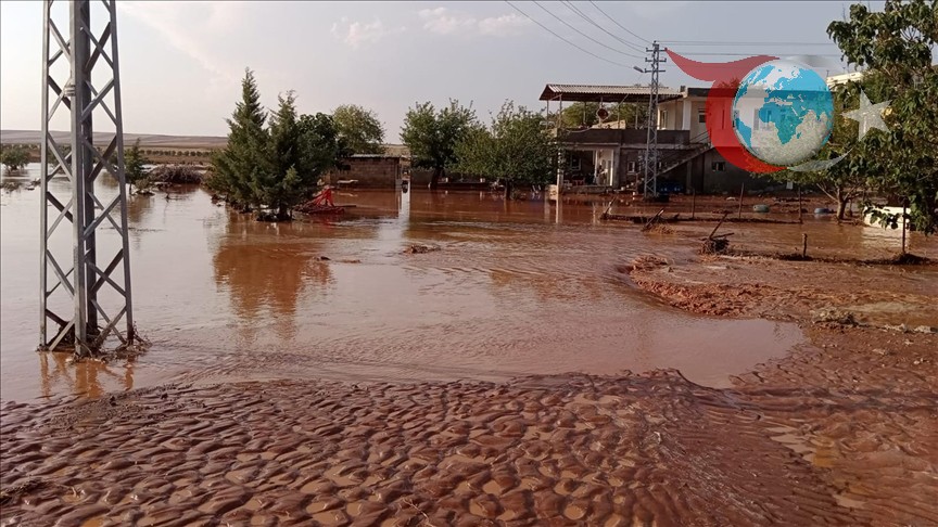 Kilis'te Şiddetli Yağış Sonrası Taşkın: İki Köy Sular Altında