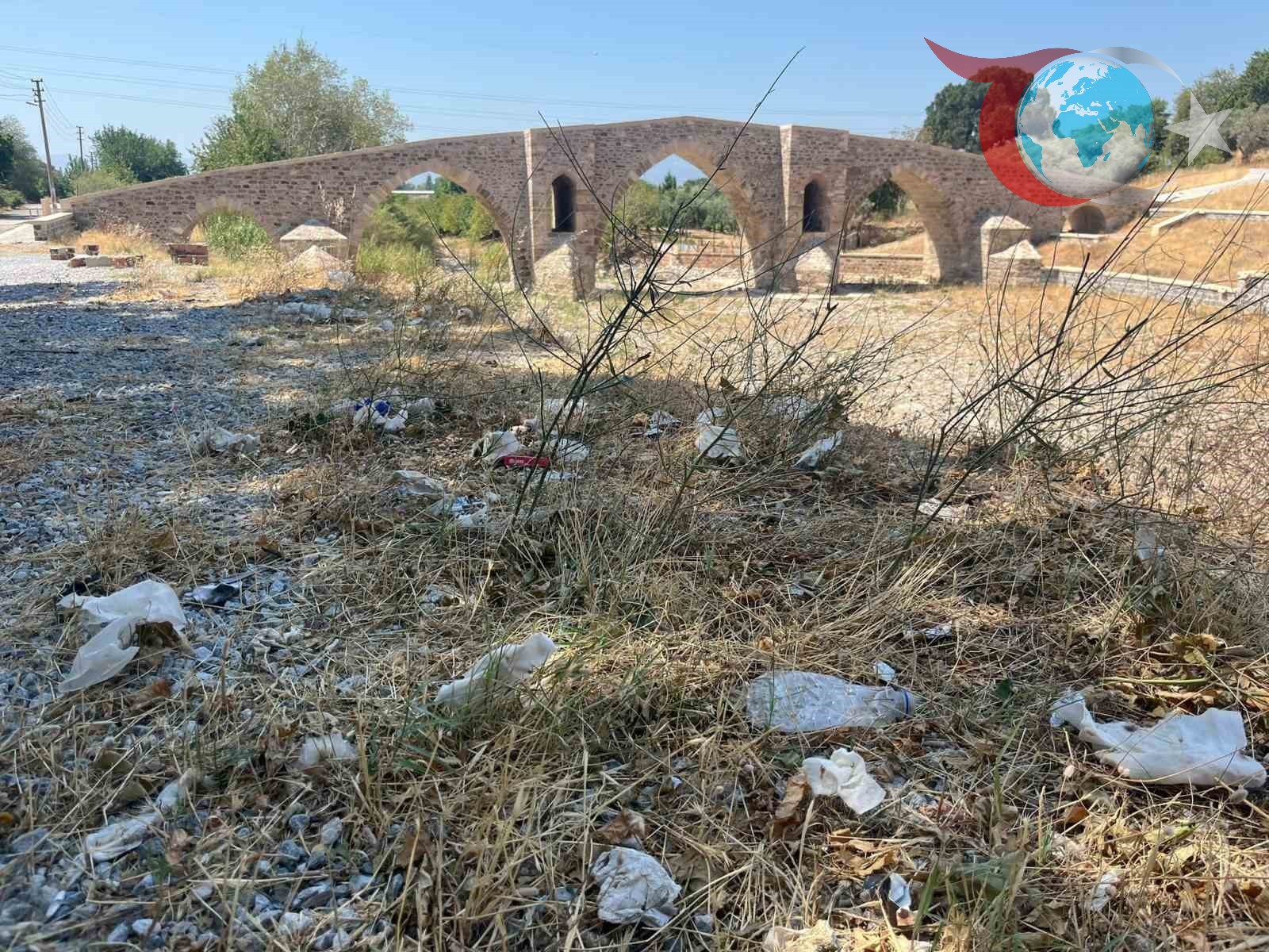 Tarihi Yunan Köprüsü İlgisizlik Kurbanı: Mahalle Halkı Çözüm Bekliyor