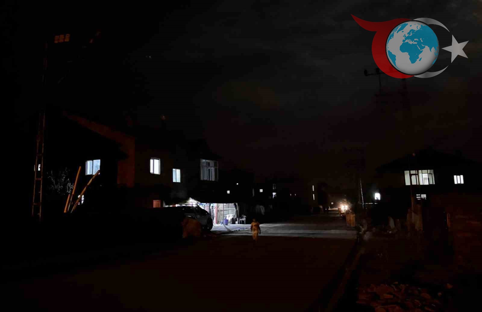 Karanlığa Gömülen Yüksekova Sokakları: Halk Aydınlatma İstiyor