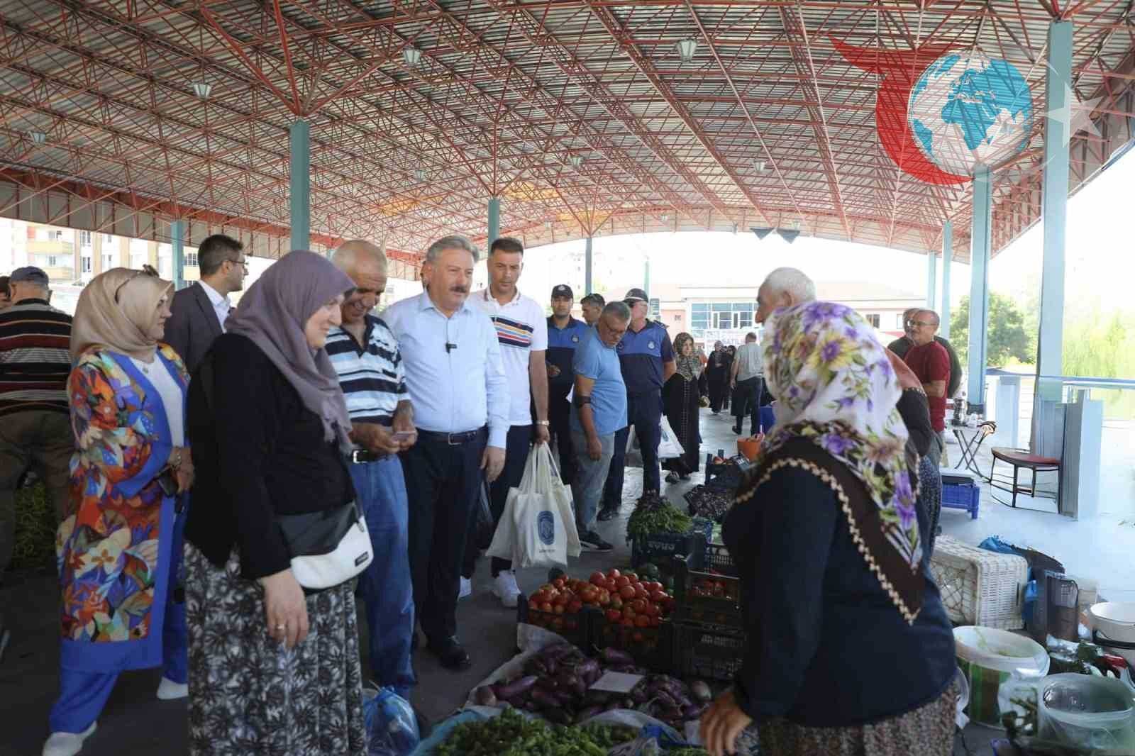 Melikgazi'de Doğal Ürünlerle Buluşma: Üç Farklı Noktada Köy Pazarı Keyfi