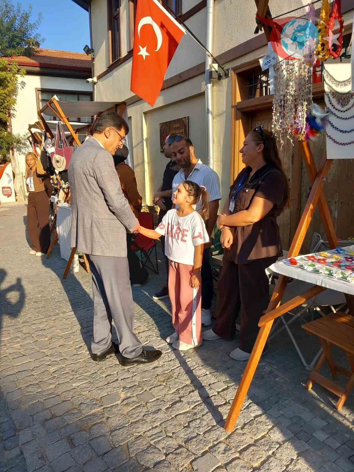 Kütahya'da Yöresel Lezzetler ve El Sanatları Festivali Renkli Başladı