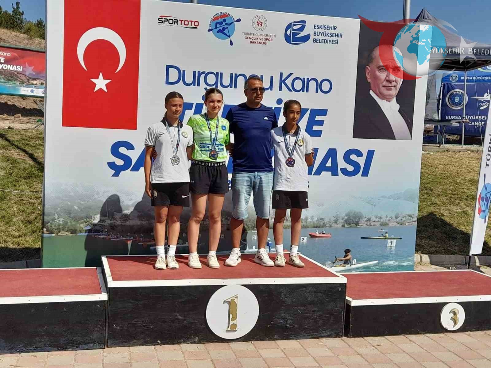 Bursa Büyükşehir Belediyespor Kano Takımı Türkiye Şampiyonası'nda Madalyalara Doymadı