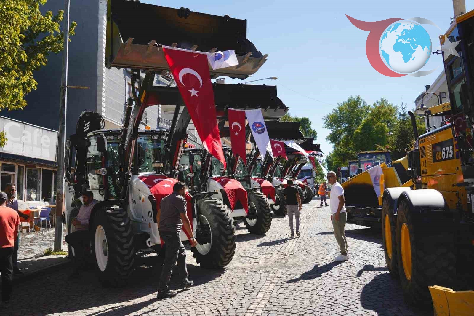 Kars Belediyesi'nden Araç Filosu İçin Büyük Adım: 15 Yeni İş Makinesi Törenle Tanıtıldı