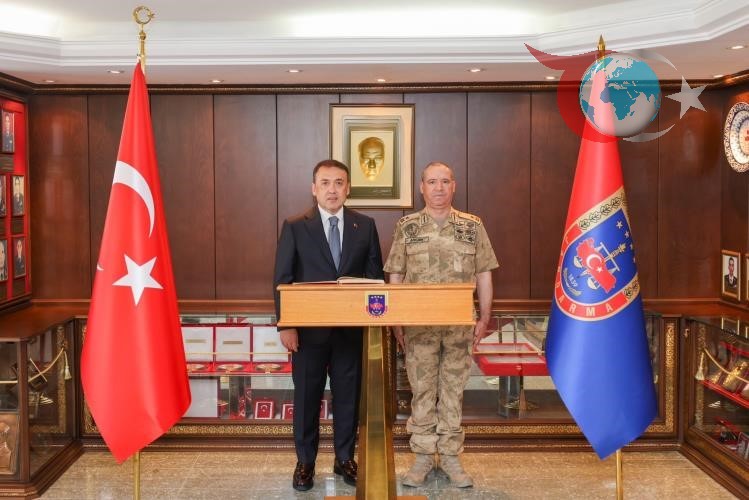 Bilecik Valisi Faik Oktay Sözer'den Tuğgeneral Yusuf Aslan'a Ziyaret