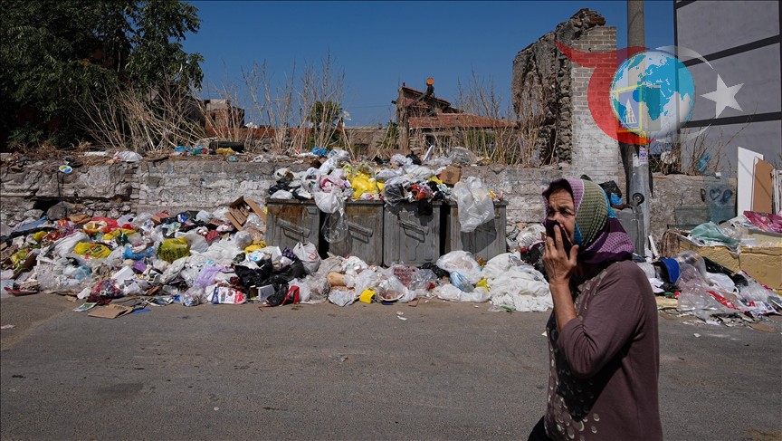 İzmir'de Çöp Sorunu: Mahallelerde Kötü Koku ve Çevre Kirliliği Alarm Veriyor
