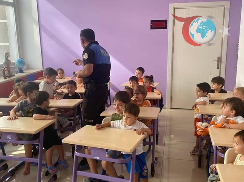 Toplum Destekli Polisler Bilecik'te Miniklerle Buluştu