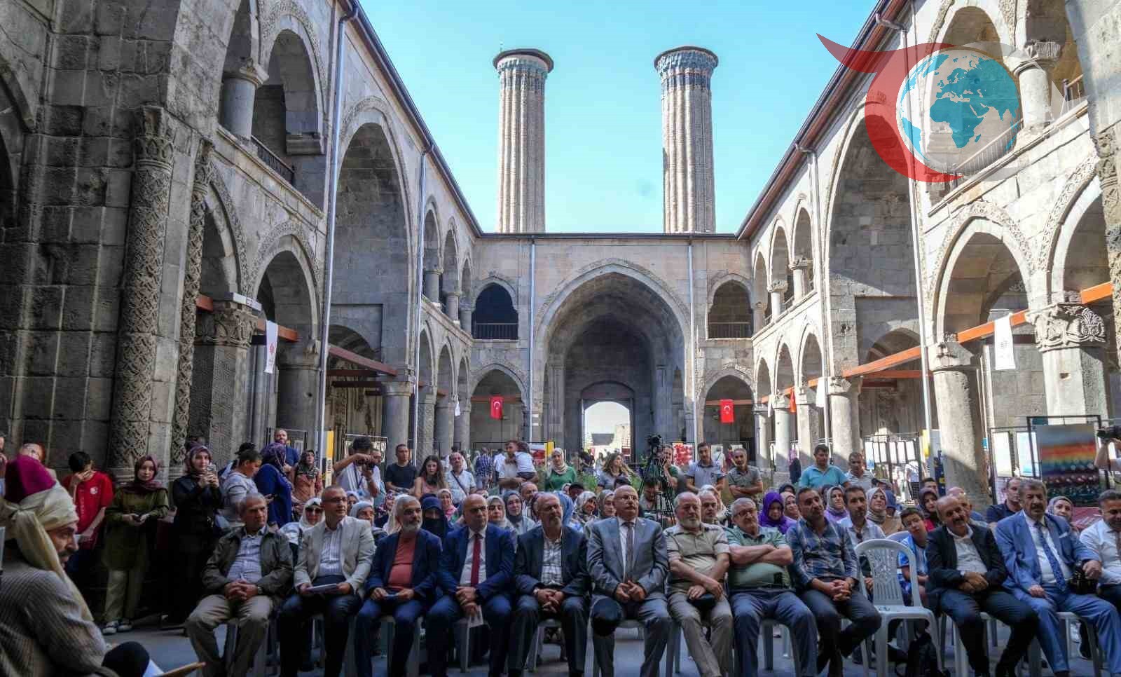 Erzurum'da Yunus Emre Rüzgarı: Çifte Minareli Medrese'de Unutulmaz Anma Etkinliği
