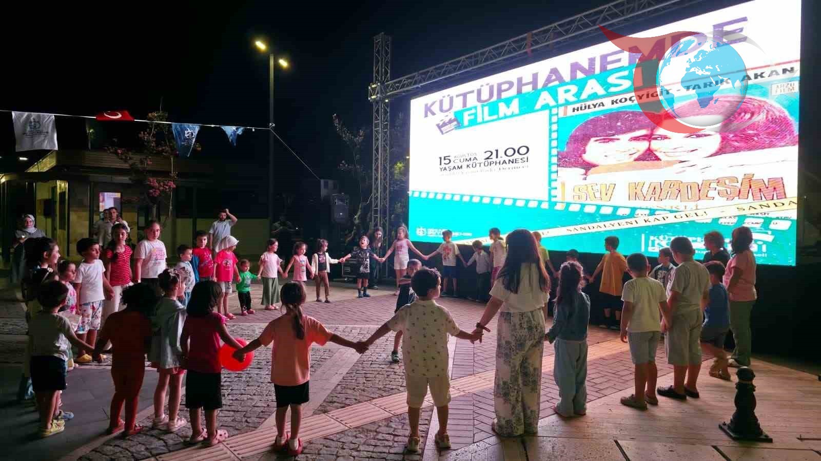 Derince'de Kitaplarla Filmlerin Buluştuğu Unutulmaz Bir Akşam