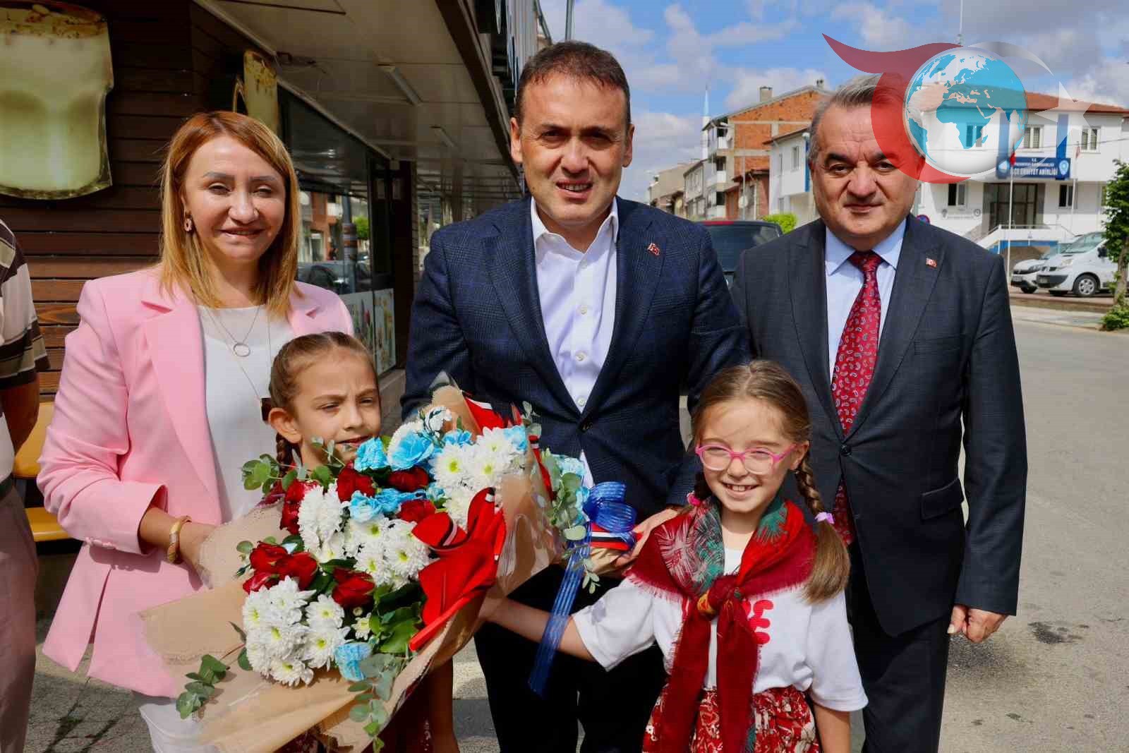 Bilecik Valisi Faik Oktay Sözer'den Pazaryeri'nde Spor Tesislerine Önemli Ziyaret