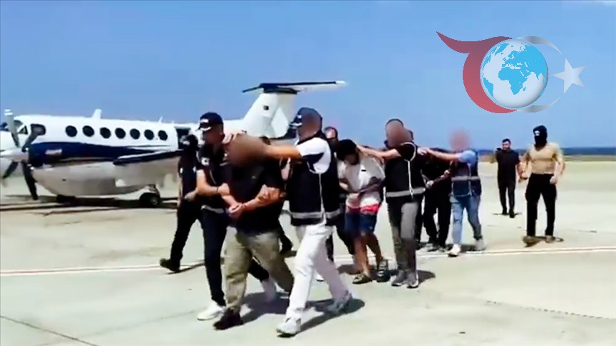 Kırmızı Bültenle Aranan Suçlular Türkiye'ye İade Edildi