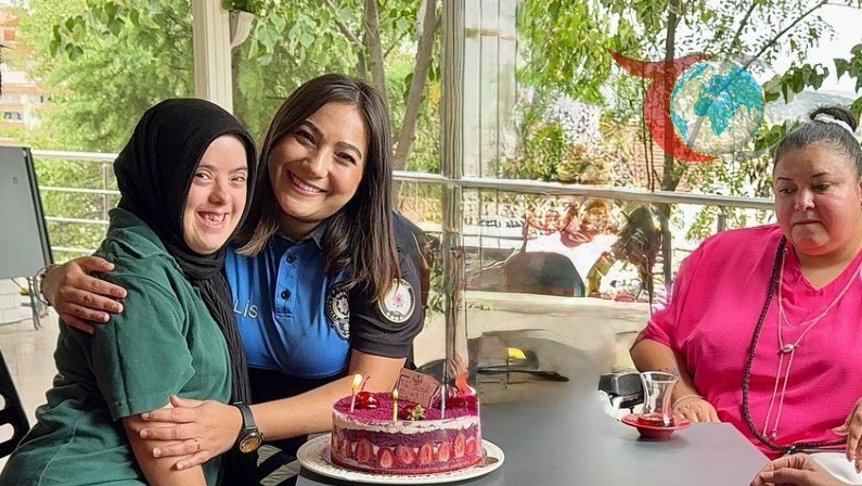 Toplum Destekli Polislerden +1 Mutluluk Kafe'ye Anlamlı Ziyaret