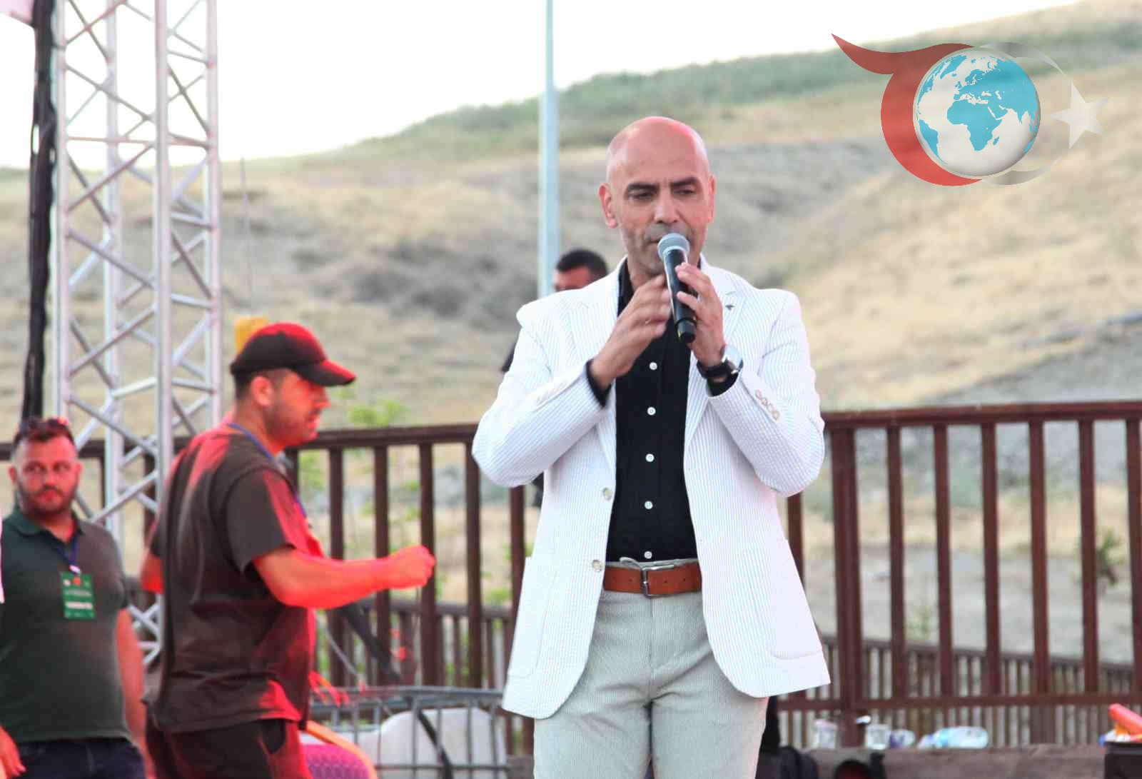 Ahlat'ta Türk Halk Müziği Coşkusu: Gürhan Ötün'le Malazgirt Zaferi Kutlamaları