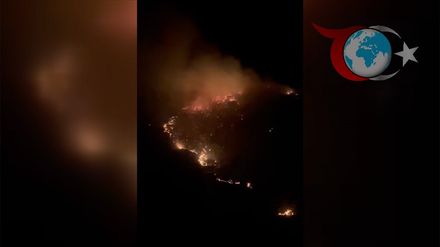 Marmara Adası'nda Makilik Alanda Çıkan Yangın Kontrol Altına Alınmaya Çalışılıyor