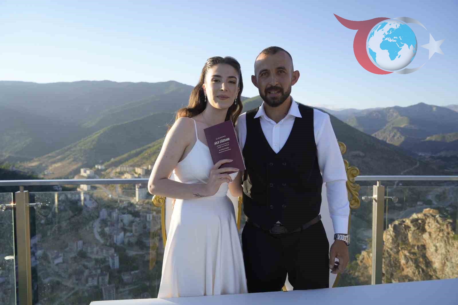 Torul Kalesi Cam Seyir Terası'nda Eşsiz Nikâh Töreni