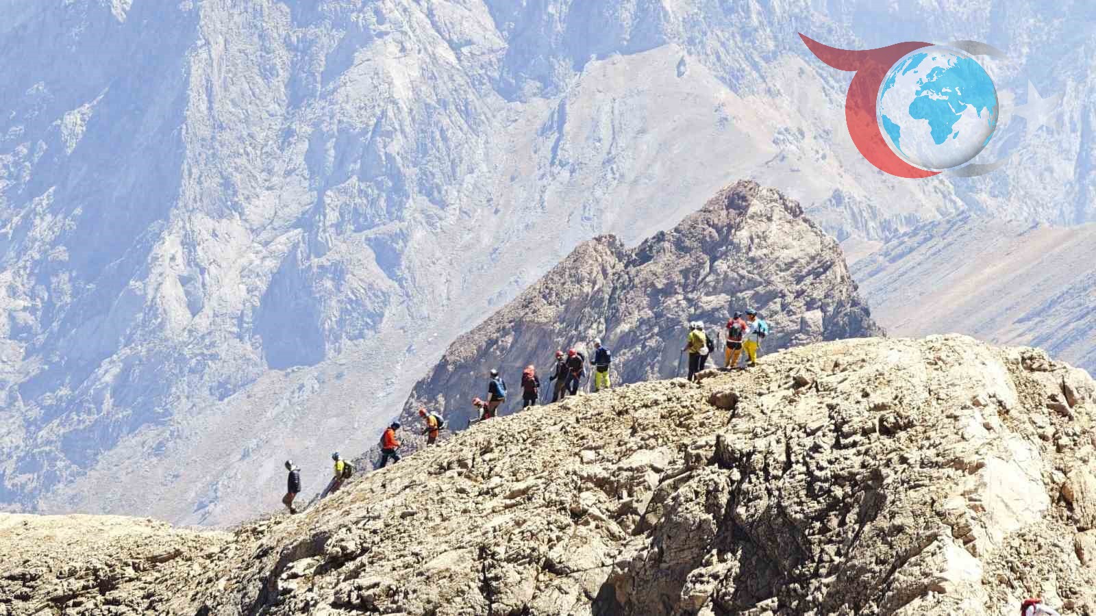 Hakkari'de Dağcıların Zorlu Tırmanışı: Cilo Dağları'nda Heyecan Dolu Anlar