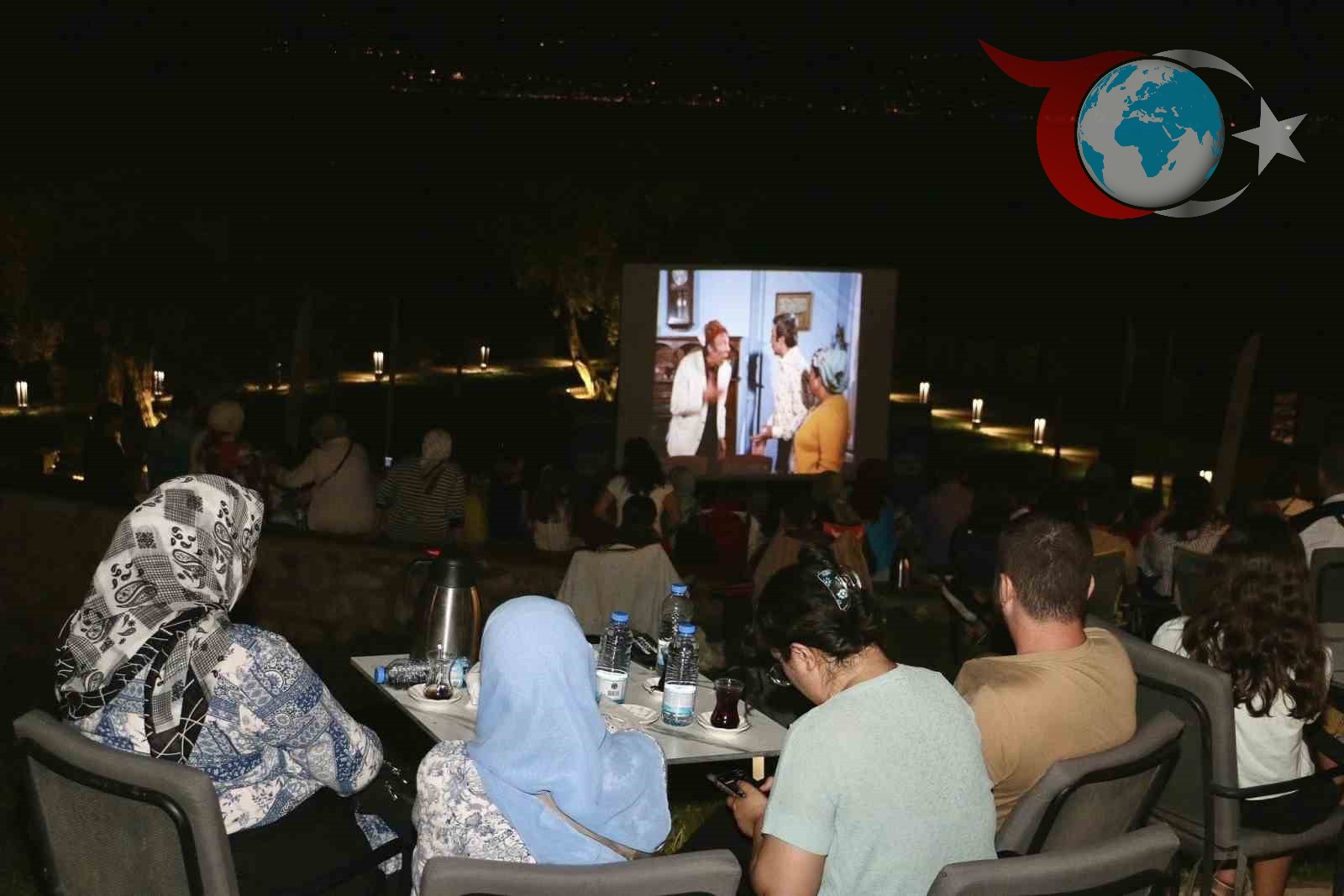 Körfez’de Yıldızların Altında Unutulmaz Sinema Keyfi
