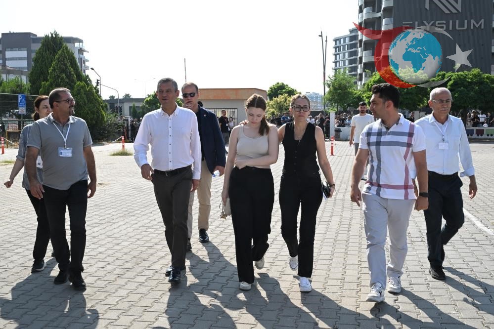 Ferdi Zeyrek'in Kızı Nehir Zeyrek Babasına Verdiği Sözü Tuttu: Mimarlık Fakültesine Kabul Edildi