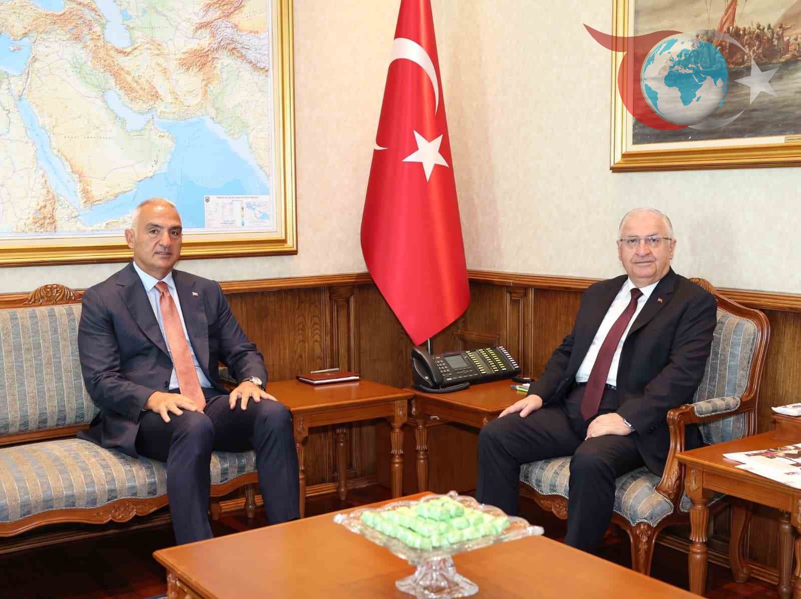Milli Savunma ve Kültür Bakanları Kritik Toplantıda Bir Araya Geldi