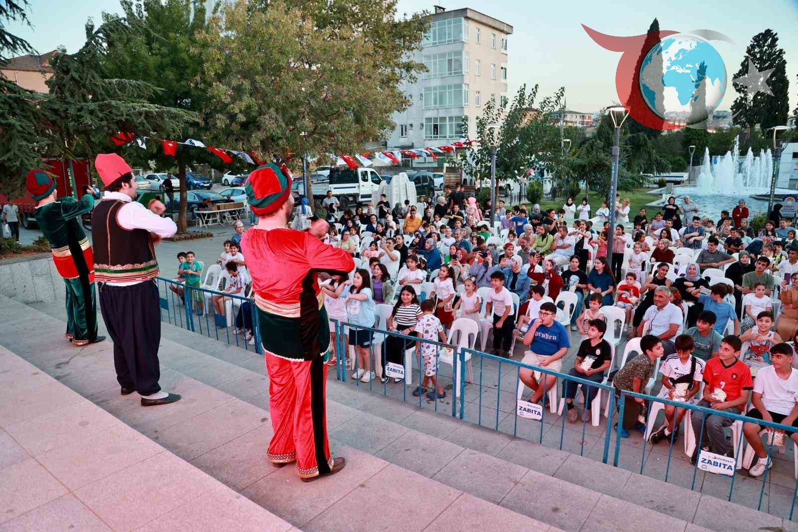 Gebze'de Açık Hava Sinema Etkinliği: Miniklere Unutulmaz Bir Gece