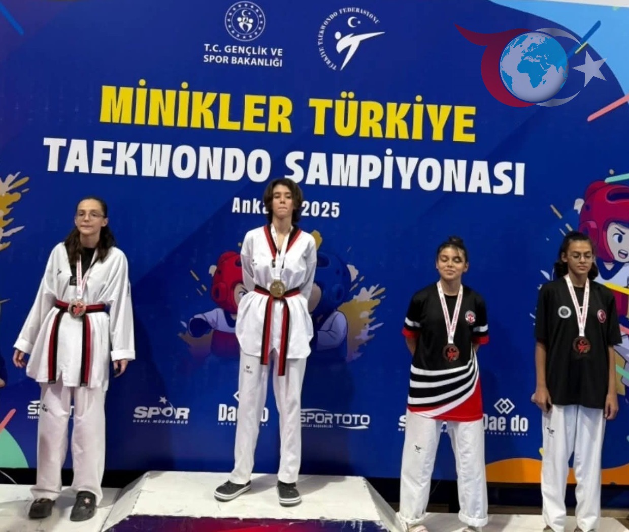 Ankara'da Taekwondo Şampiyonasında Köyceğizli Zişan Koparan'ın Büyük Başarısı