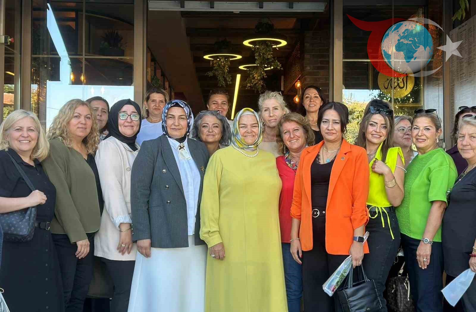Eskişehir Kadın Muhtarlar ve AK Parti Kadın Kolları Buluşmasında Sorunlar Masaya Yatırıldı