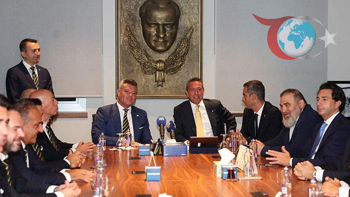 Fenerbahçe'de Tarihi Devir Teslim: Sadettin Saran Göreve Başladı
