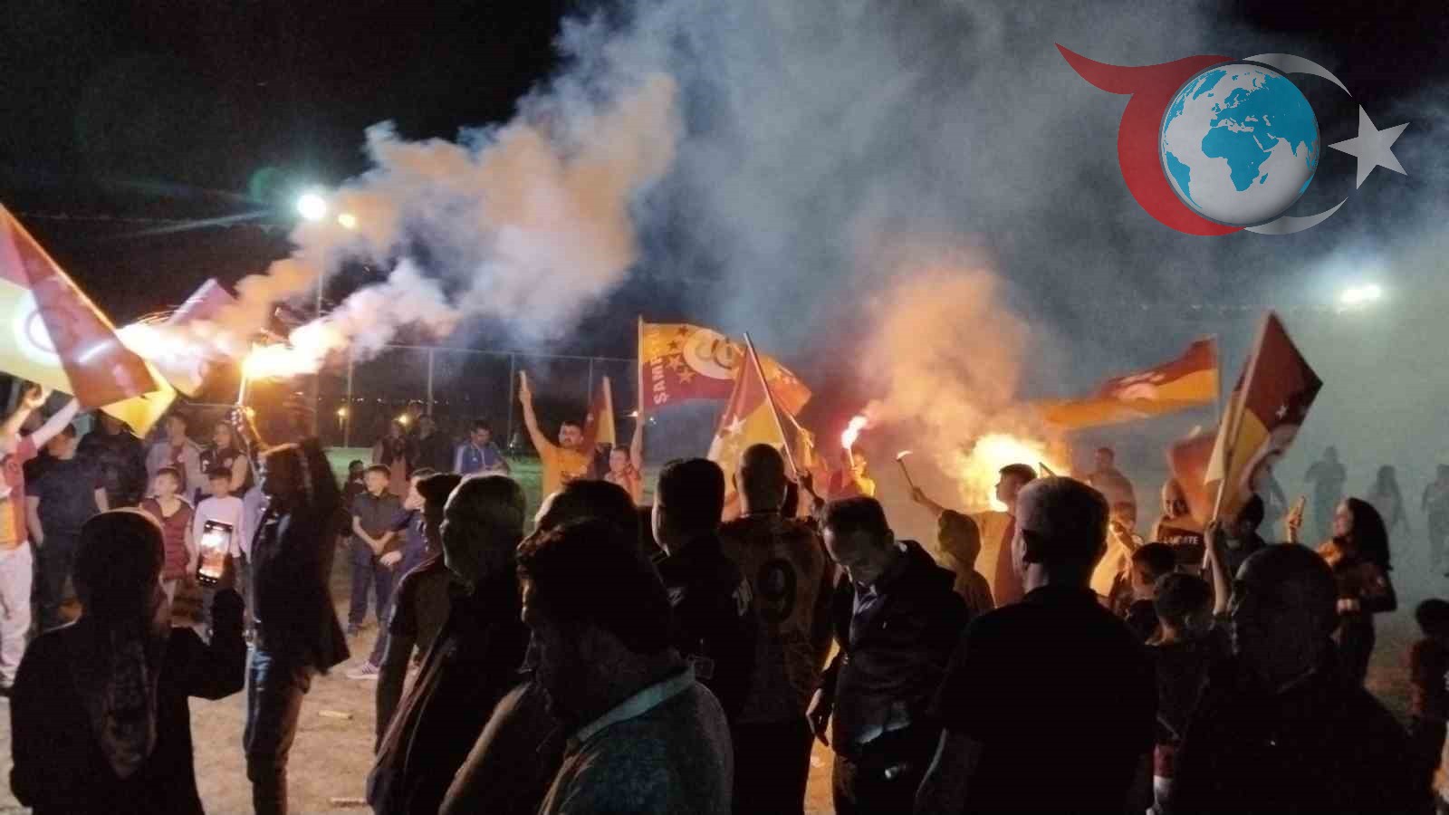 Denizli, Galatasaray'ın Şampiyonluğunu Coşkuyla Kutladı