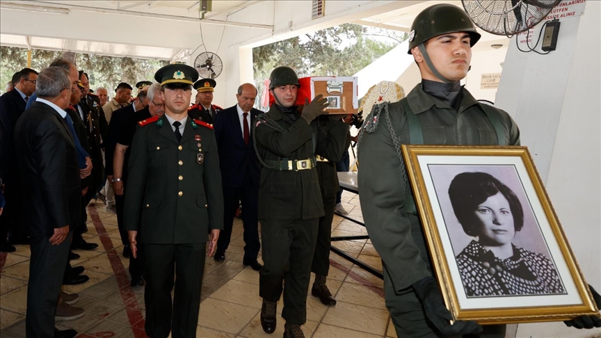 Kayıp şehit kadının kalıntıları 51 yıl sonra bulunarak KKTC'de defnedildi