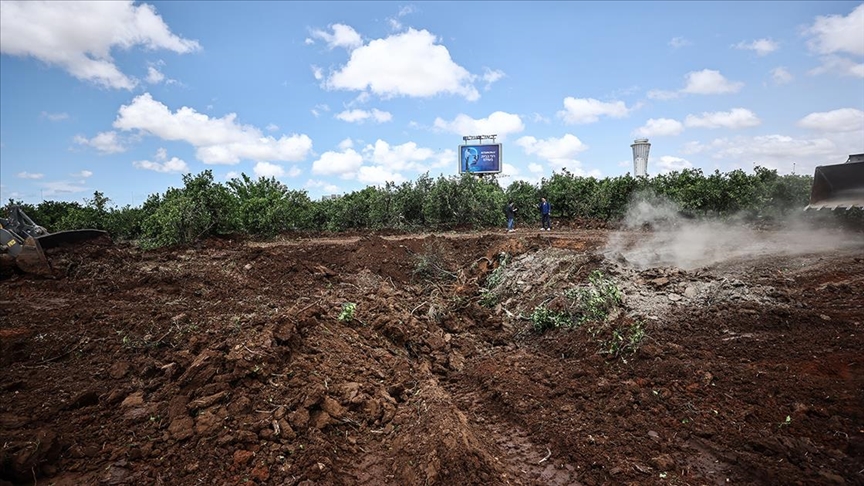 Yemen'den atılan füze nedeniyle Tel Aviv'deki havalimanında uçuşlar askıya alındı