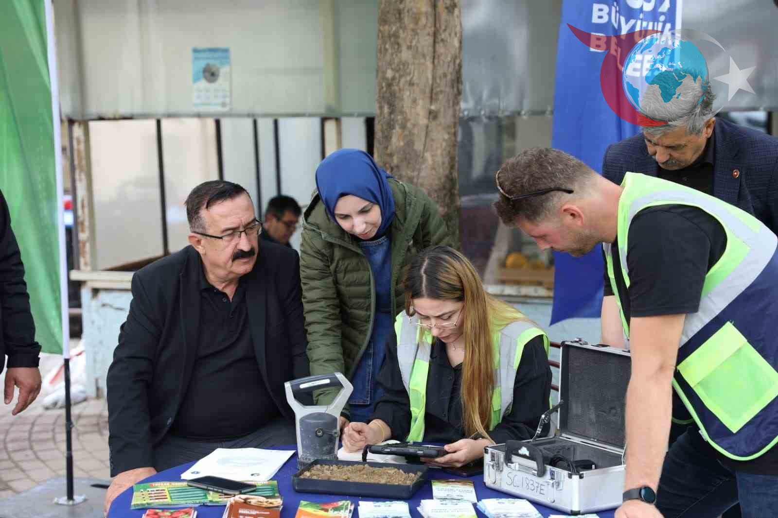 Bursa'da Çiftçiler İçin Mobil Toprak Analizi Dönemi Başladı