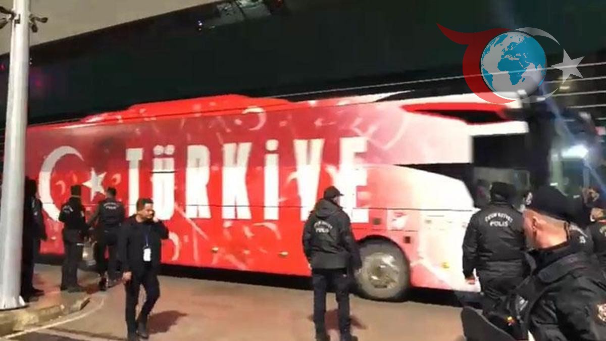 Kocaeli Stadyumu'nda Türkiye ve Gürcistan Futbol Heyecanı