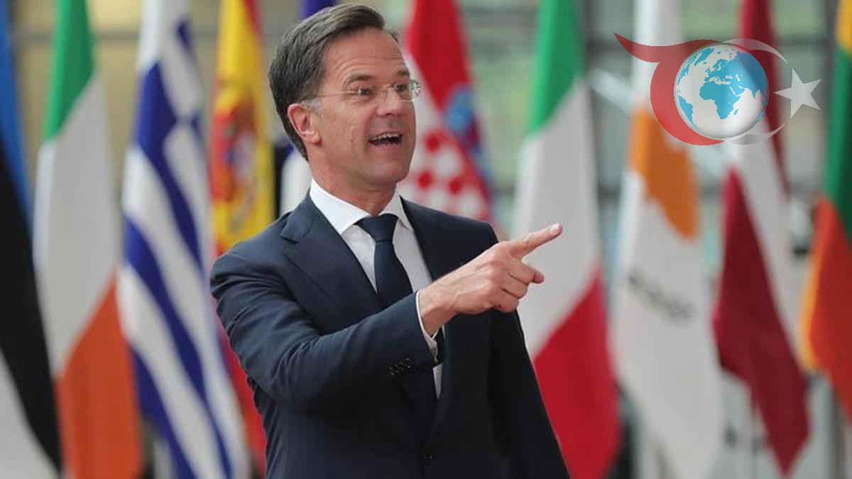 Brüksel'deki Toplantıda NATO'nun Savunma Stratejileri Masaya Yatırılıyor