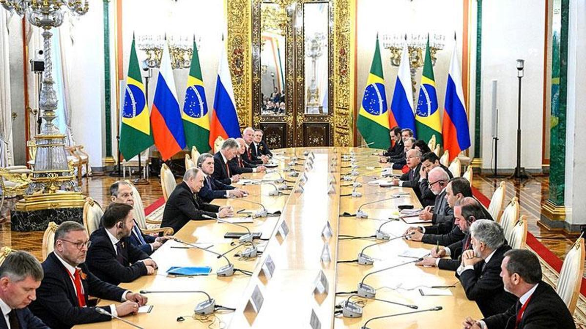 Rusya Devlet Başkanı Putin ile Brezilya Devlet Başkanı Lula, ABD tarifelerini görüştü
