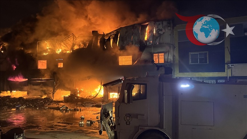 Adana'da Hırdavat Dükkanında Çıkan Yangın Korkuttu