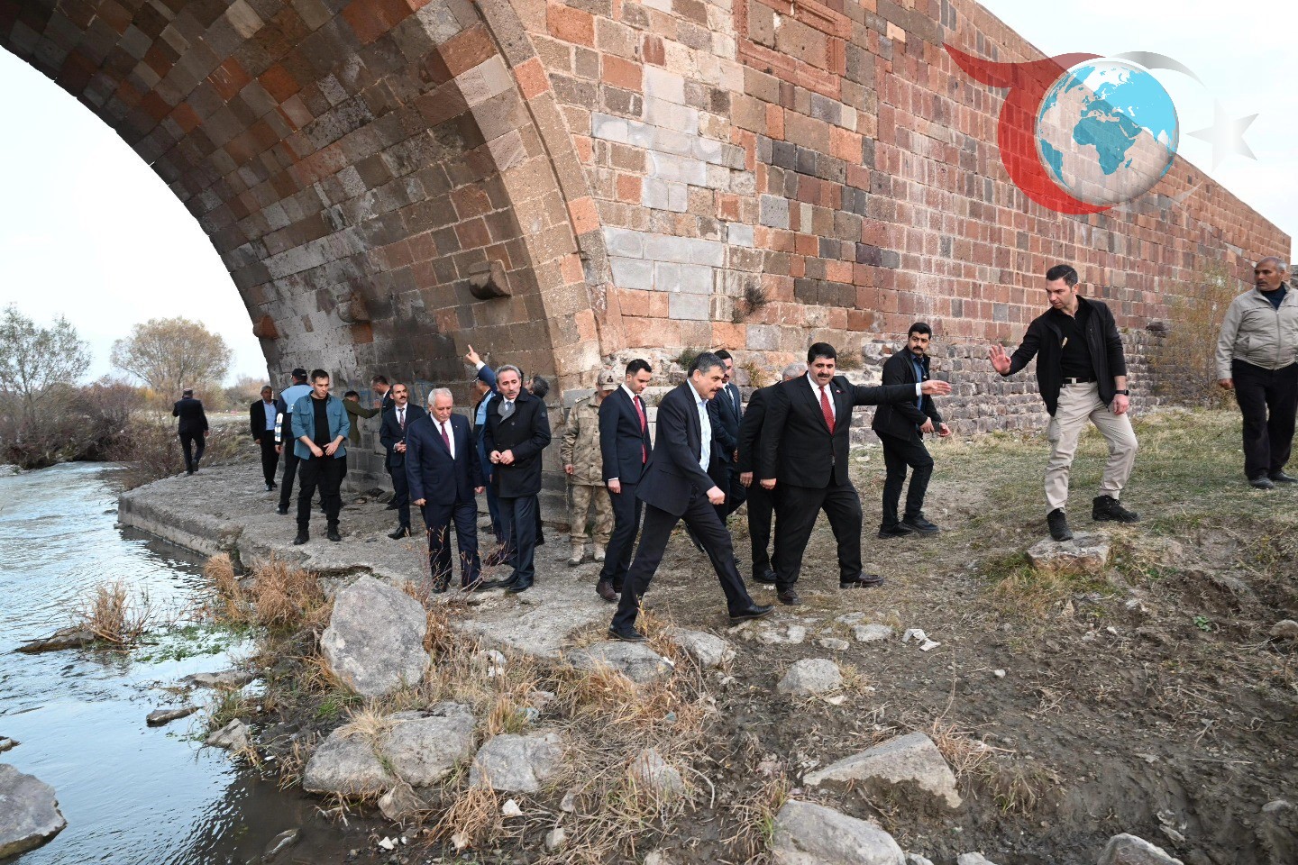 Köprüköy'de Vali Mustafa Çiftçi'nin Yoğun Programı: Tarihi ve Çevresel İncelemeler