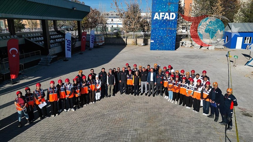 Van’da Üniversite Öğrencileri AFAD Gönüllüsü Olarak Eğitiliyor