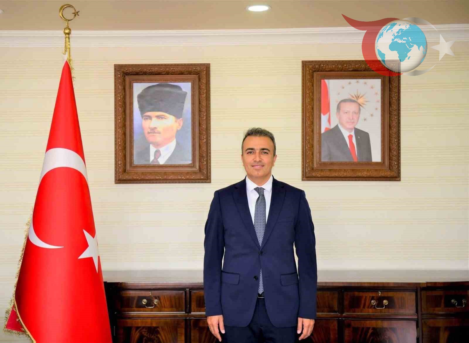 Vali Çiçek'ten Atatürk'ü Anma Günü Mesajı: Geleceğe Güvenle Bakmalıyız