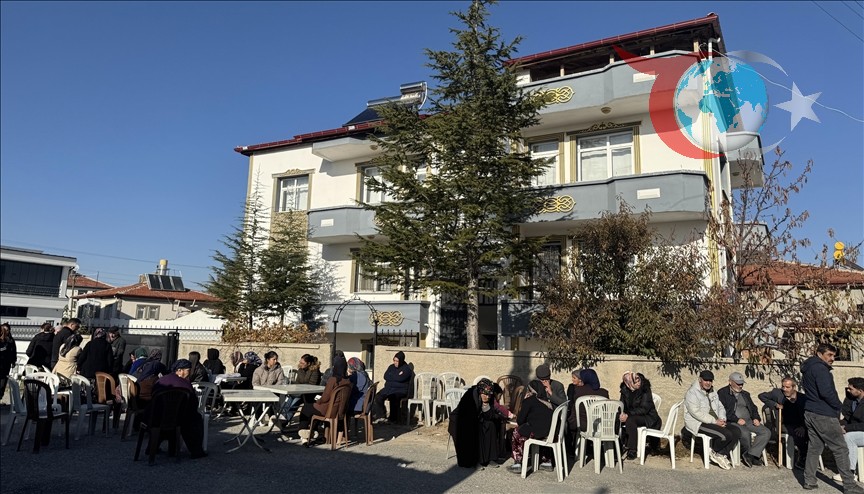 Acı Kayıp: İstanbul’da Zehirlenme Şüphesiyle Ölen Aile ve Devam Eden Soruşturma